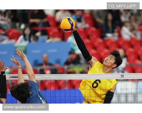 日本男排与法国男排激战正酣谁能在国际赛场上笑到最后